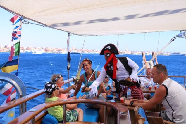Pirates Boat Snorkeling Sea Trip With Lunch - Sharm El Sheikh